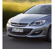 Бампер передний в цвет кузова Opel Astra J (2012-2015) рестайлинг