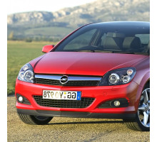 Бампер передний в цвет кузова Opel Astra H GTC (2004-2010) купе